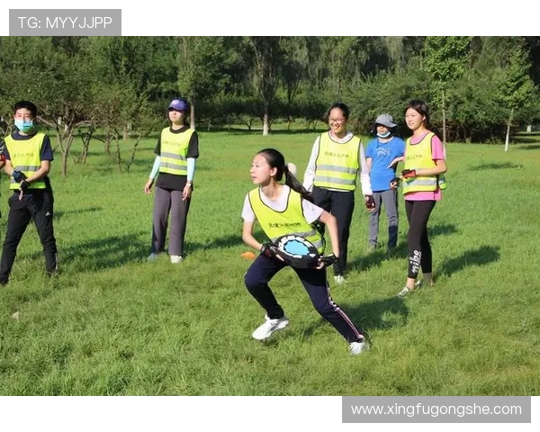 武汉飞盘队的蜕变与成长:从马拉松大满贯到飞盘竞技的精彩旅程 武汉飞盘队的蜕变与成长:从马拉松大满贯到飞盘竞技的精彩旅程