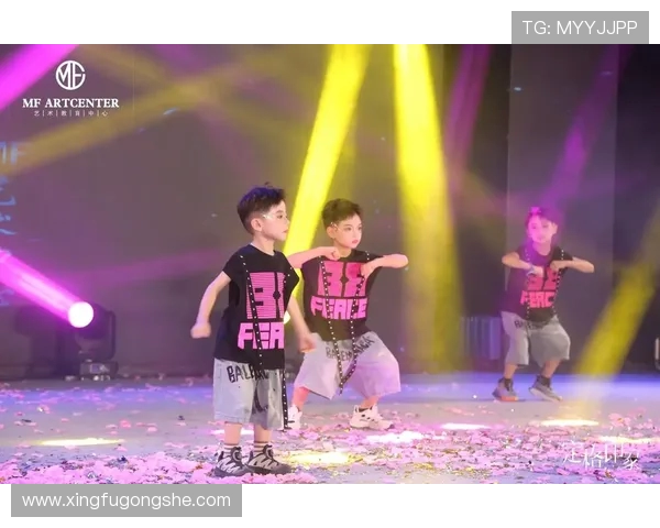 深圳街舞队的防反策略揭秘与舞蹈文化的深度融合探讨 深圳街舞队的防反策略揭秘与舞蹈文化的深度融合探讨