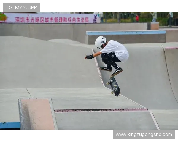 赛后分析：北京滑板队与重庆滑板队速度对决的精彩瞬间与战术解析