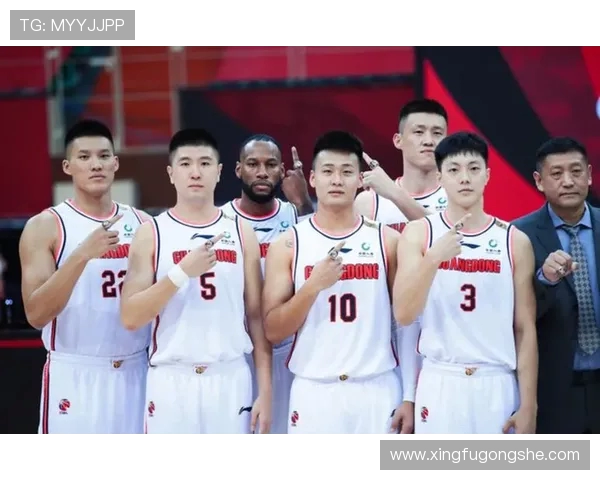 CBA新疆队对阵广东队全场精彩录像回放及赛后分析