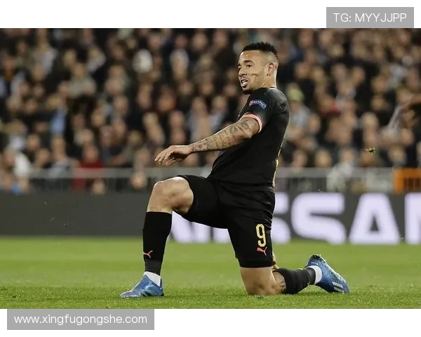 热苏斯在赛场上的辉煌表现与未来发展潜力的深度分析与展望