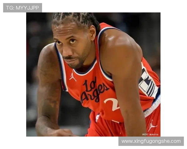 莱昂纳德轮休引发热议快船队被联盟正式警告处理